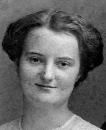 Dora Garbade 1913